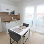 Emanuel ロヴィニ
