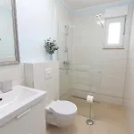 Emanuel Apartment