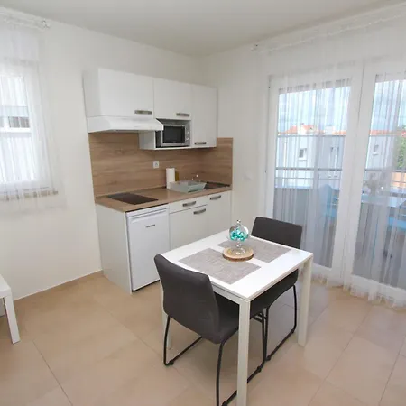 Emanuel Apartamento *