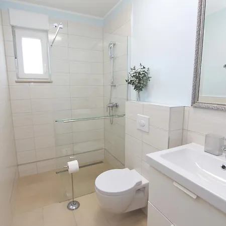 Emanuel Apartamento *
