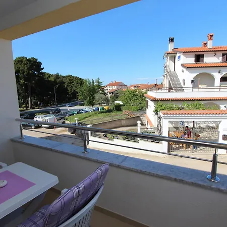 Emanuel Διαμέρισμα Ρόβινι