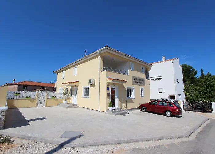 Emanuel Διαμέρισμα *